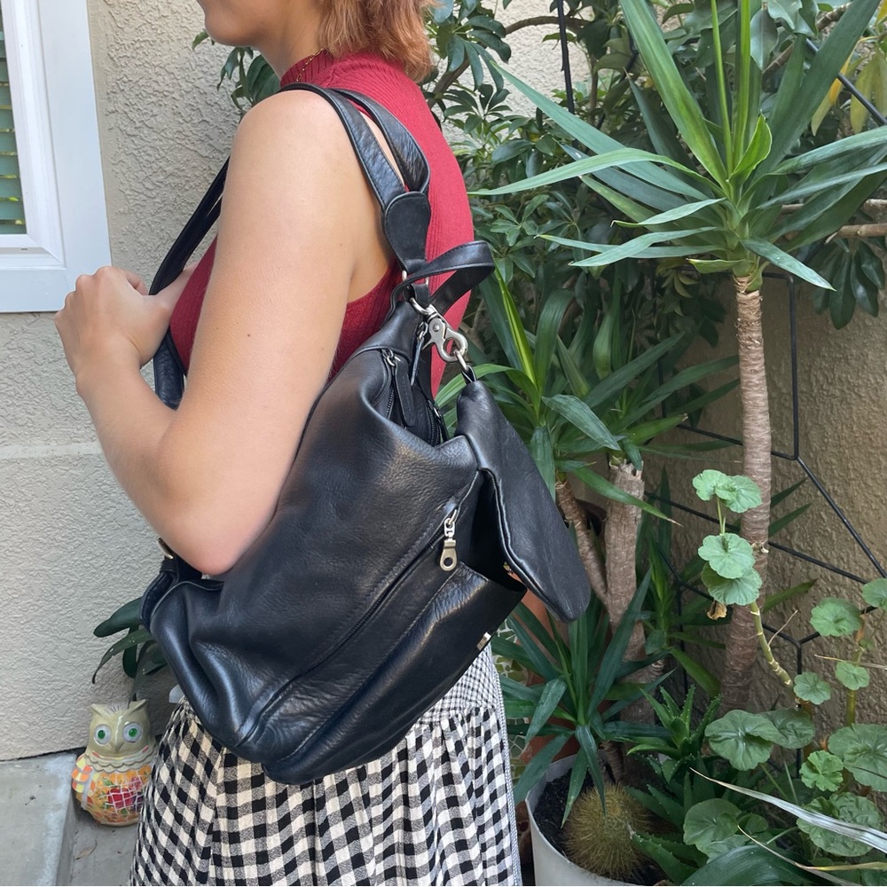 Vintage black Tignanello pebbled leather convertible bag